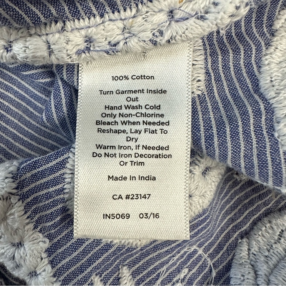 Talbots blue white striped top with embroidery and scalloped hem spring summer - Picture 11 of 11
